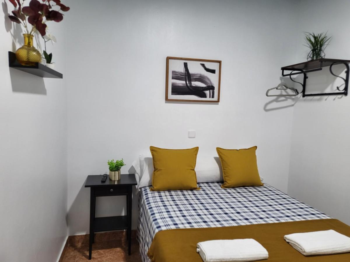 M-A Catrachos Rooms Madrid Esterno foto