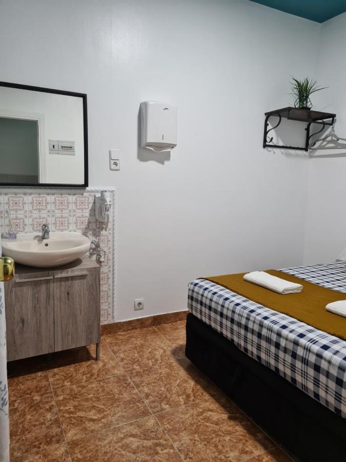 M-A Catrachos Rooms Madrid Esterno foto