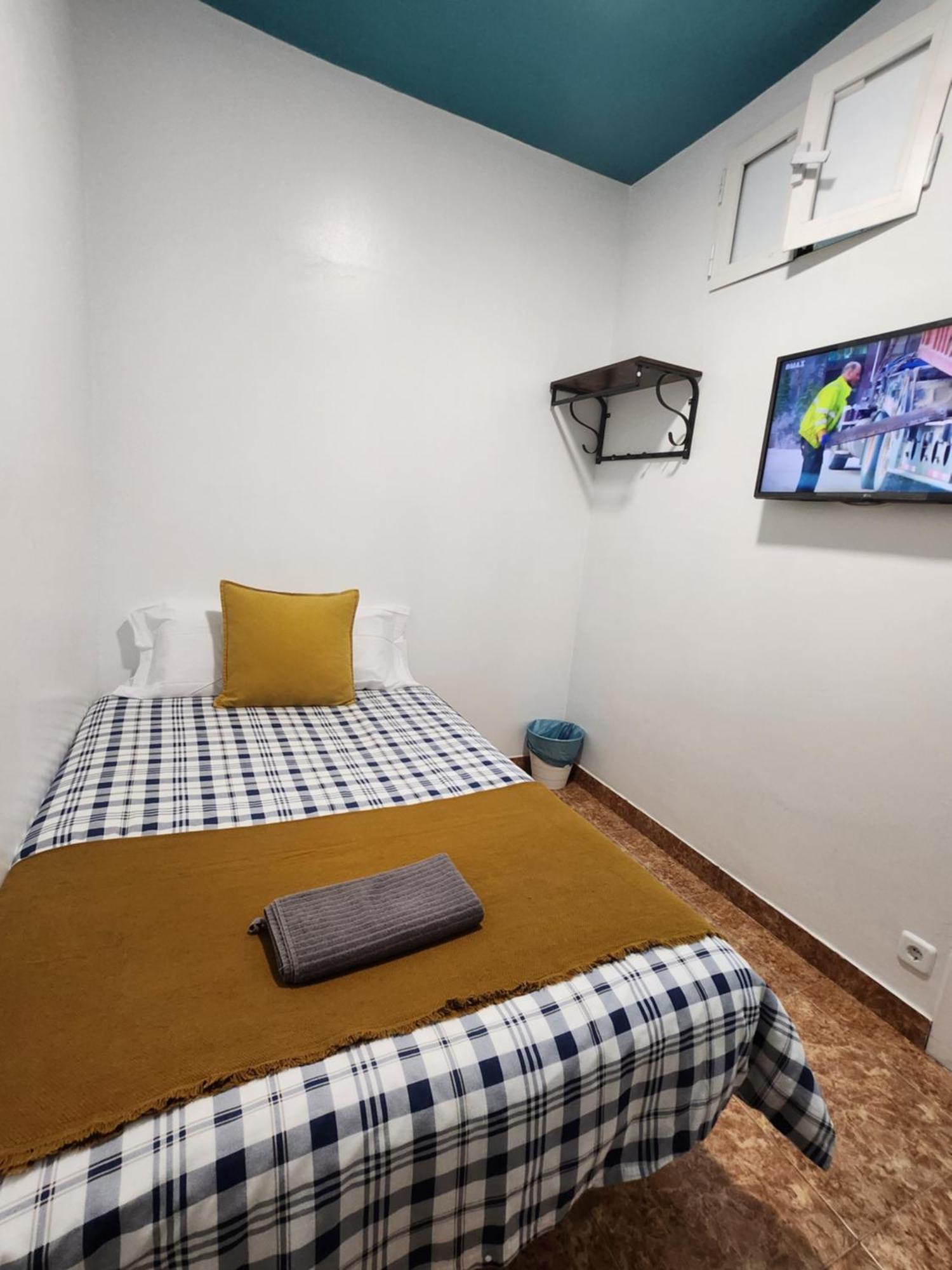 M-A Catrachos Rooms Madrid Esterno foto