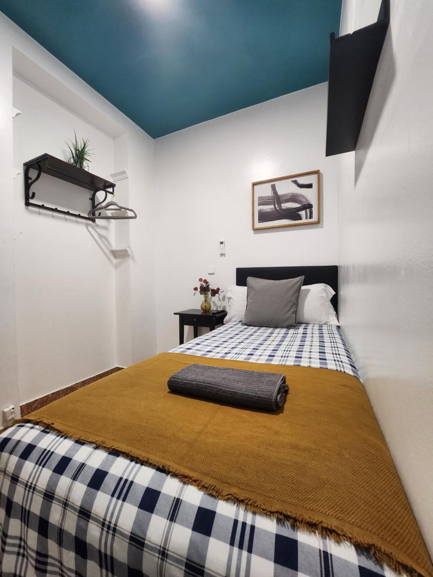 M-A Catrachos Rooms Madrid Esterno foto